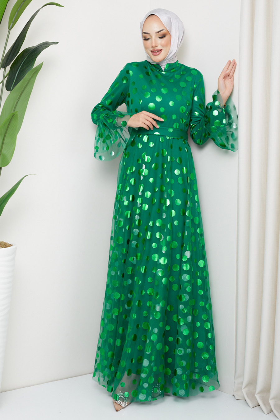 GREEN EVENING DRESS   GREEN EVENING DRESS
