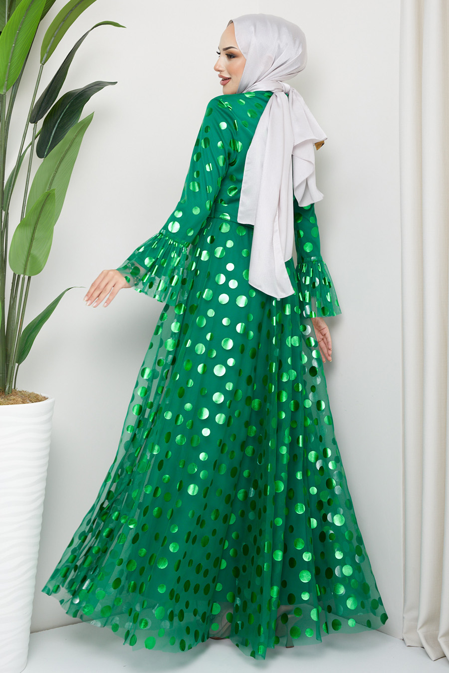 GREEN EVENING DRESS   GREEN EVENING DRESS
