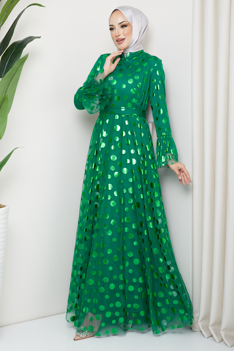 GREEN EVENING DRESS   GREEN EVENING DRESS