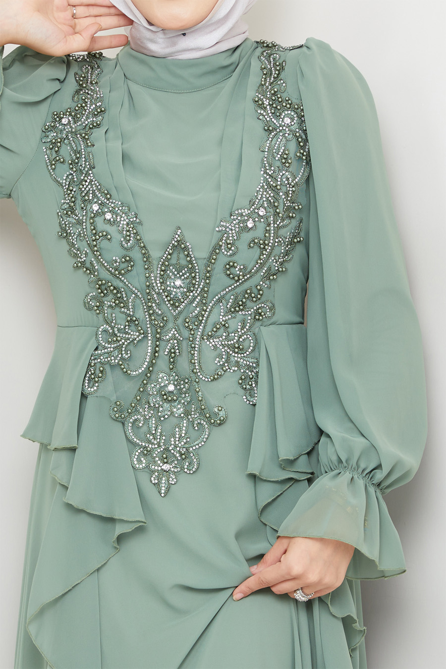 GREEN EVENING DRESS  