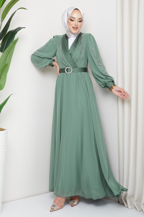 GREEN  EVENING DRESS  