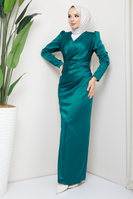 GREEN  EVENING DRESS  