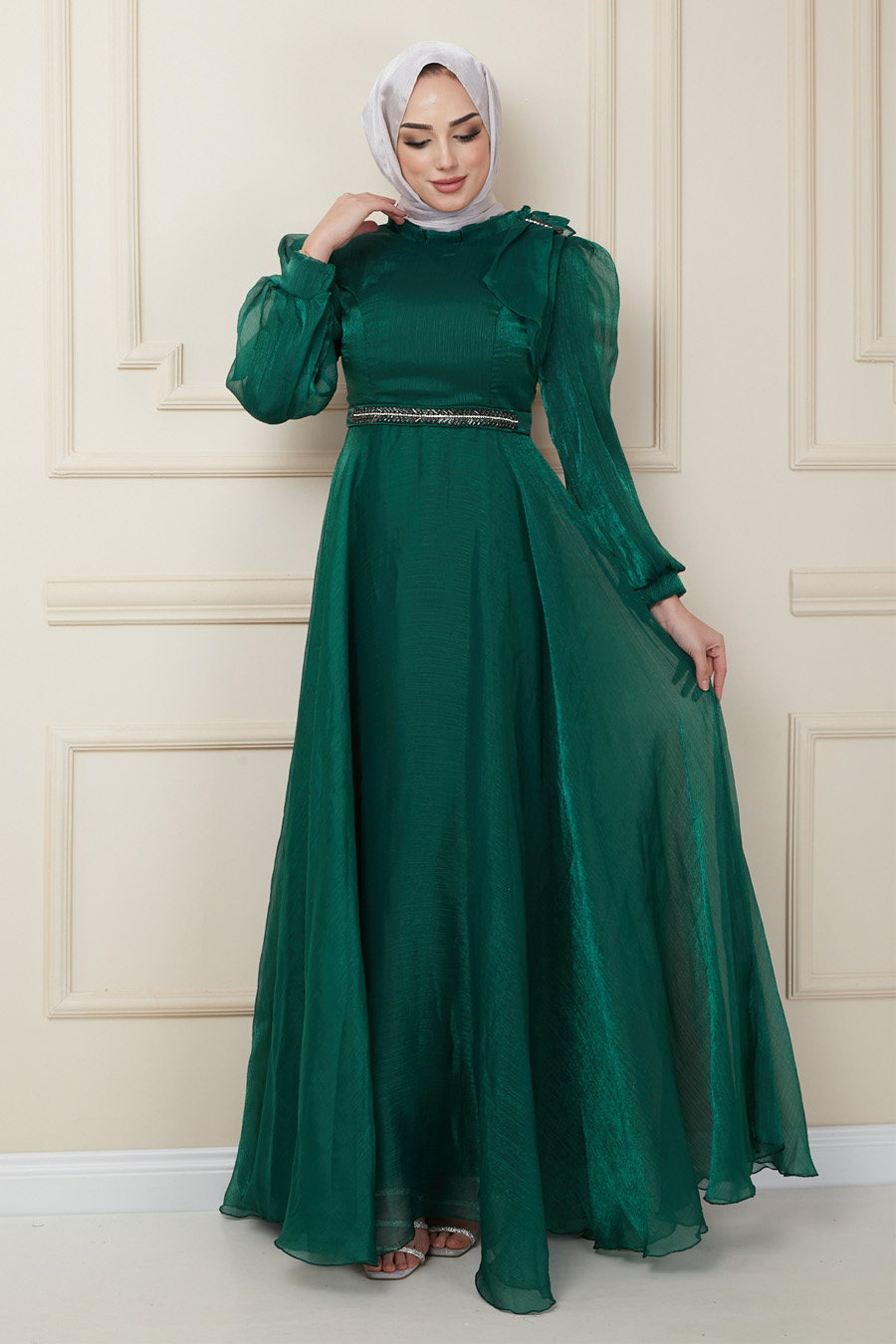GREEN EVENING DRESS  