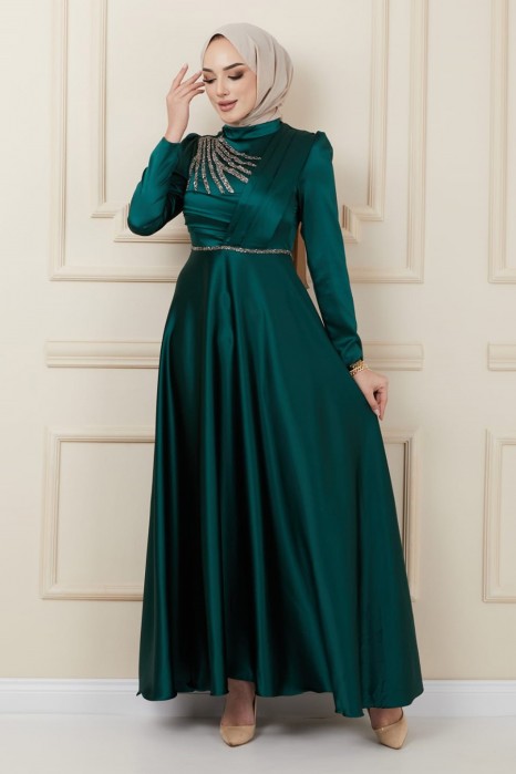 GREEN EVENING DRESS  
