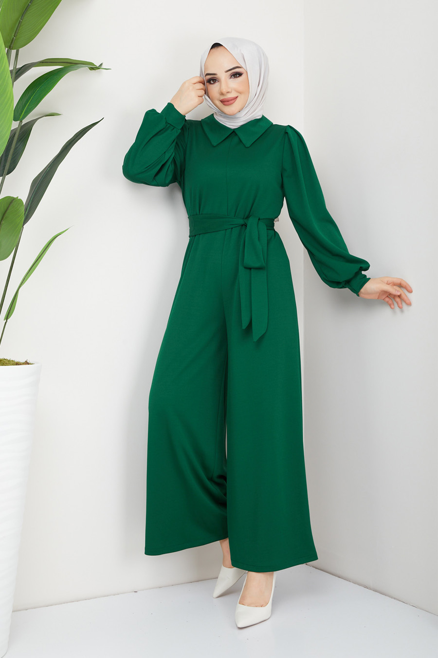 GREEN JUMPSUIT 