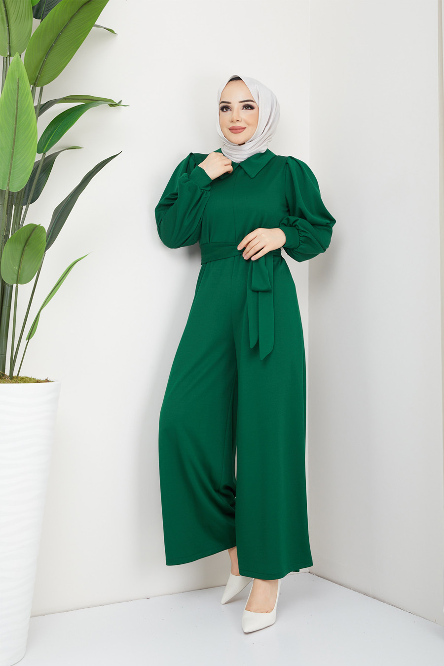 GREEN JUMPSUIT 