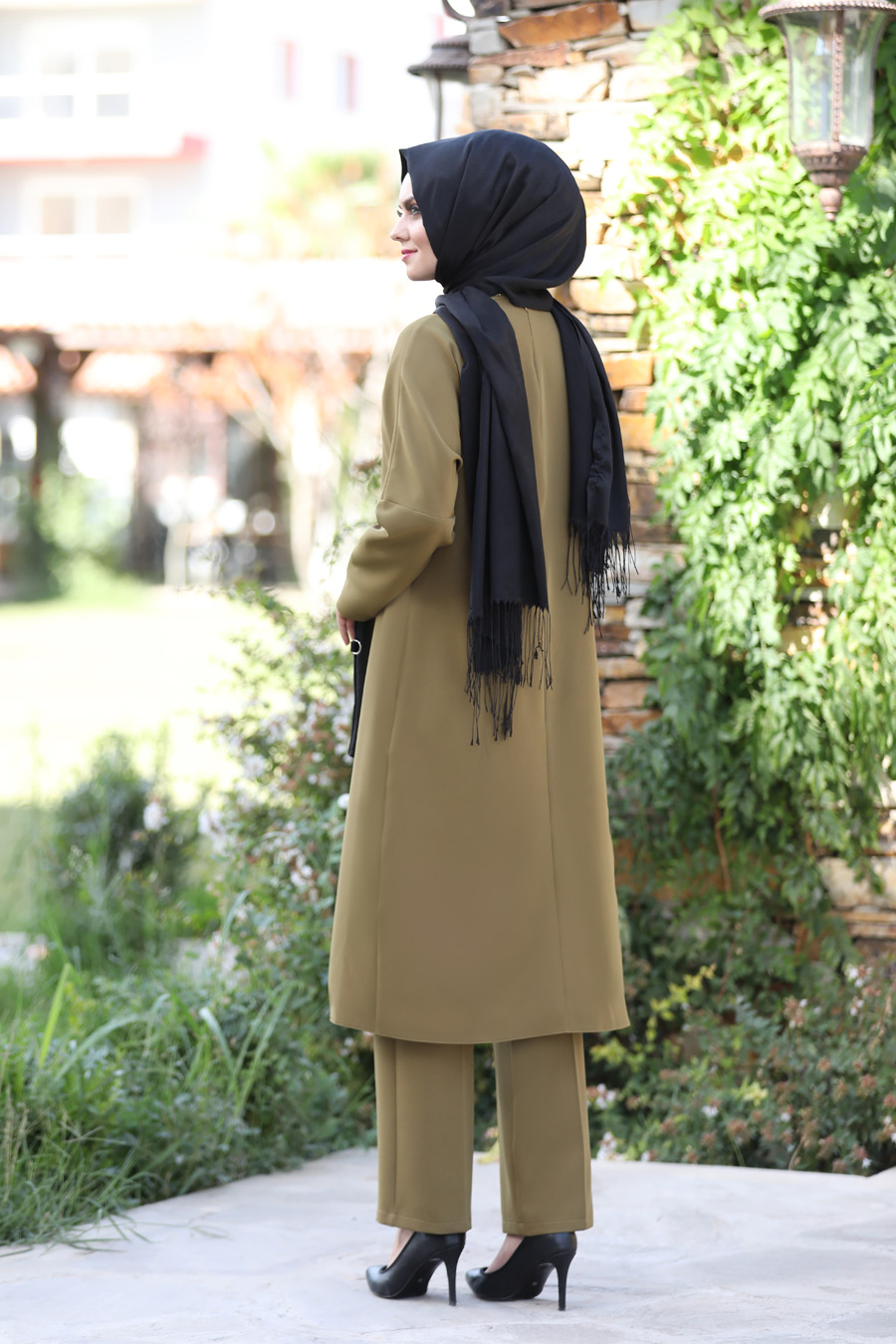 OIL GREEN TUNIC AND PANT SUIT