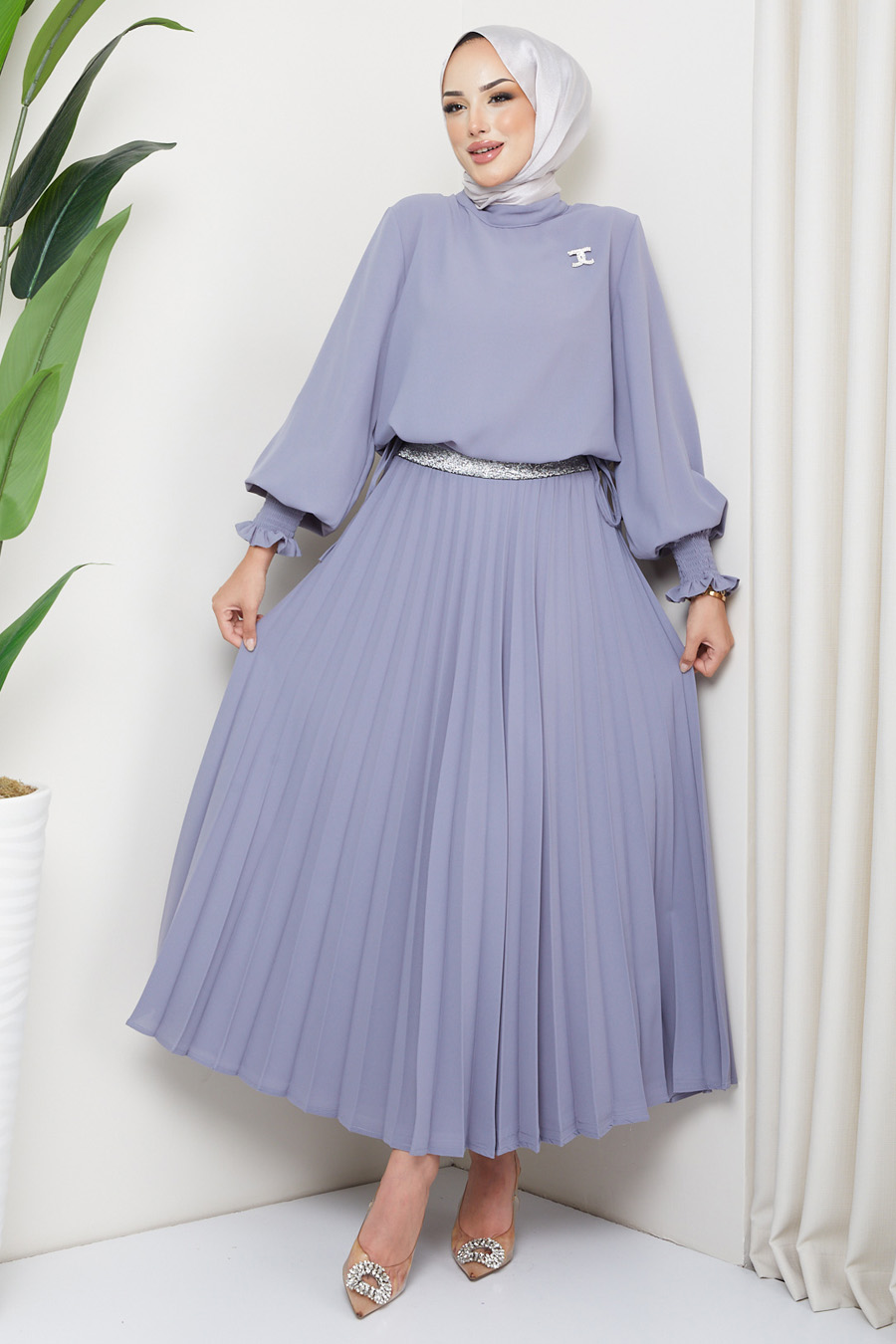 GREY TUNIC AND SKIRT SUIT