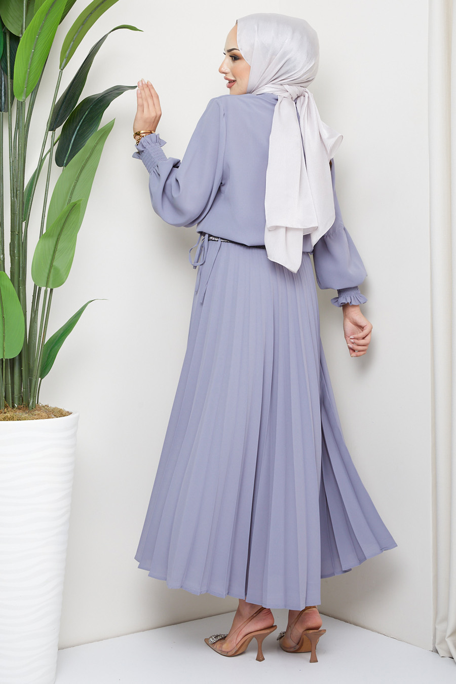 GREY TUNIC AND SKIRT SUIT