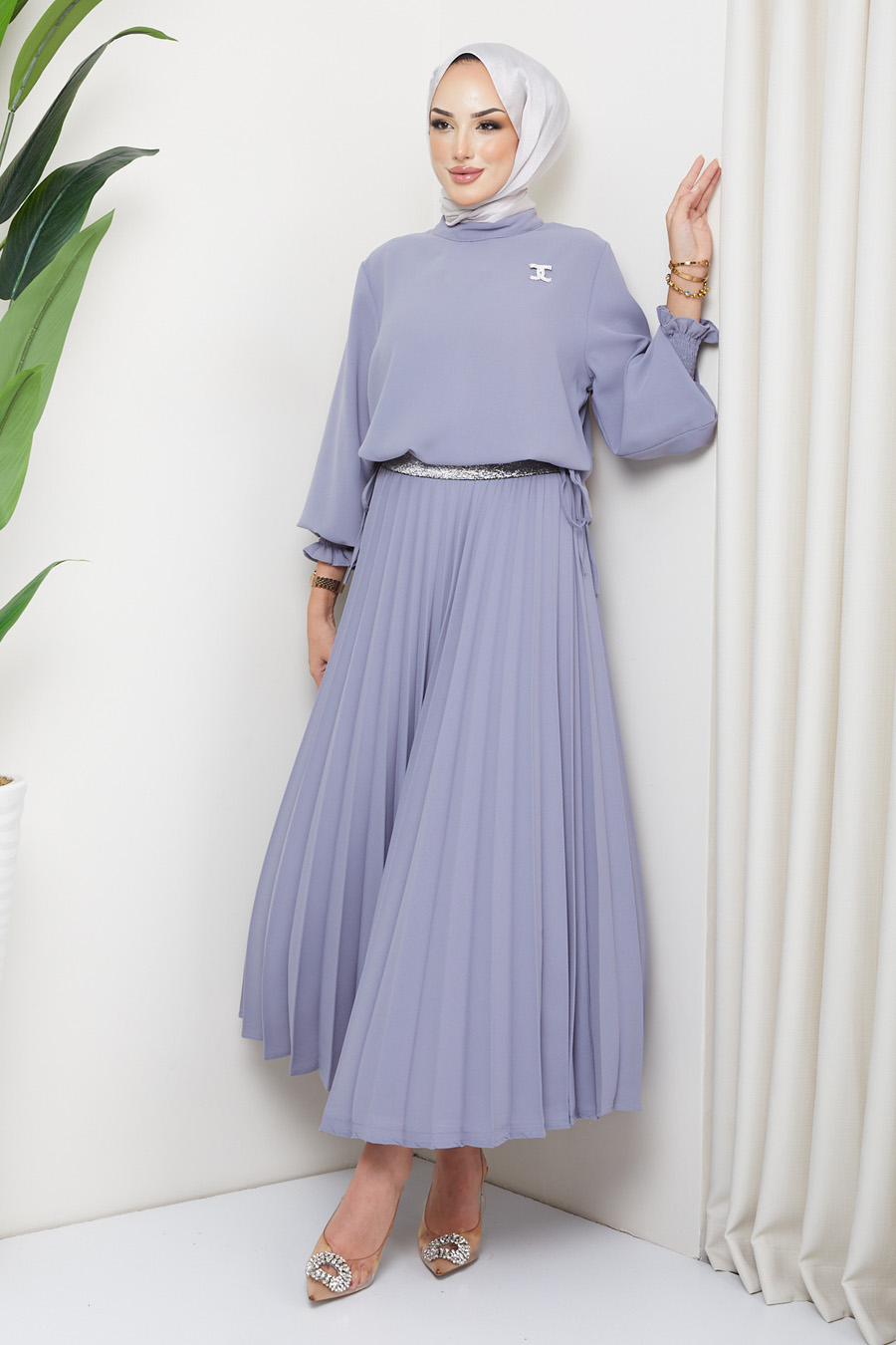 GREY TUNIC AND SKIRT SUIT