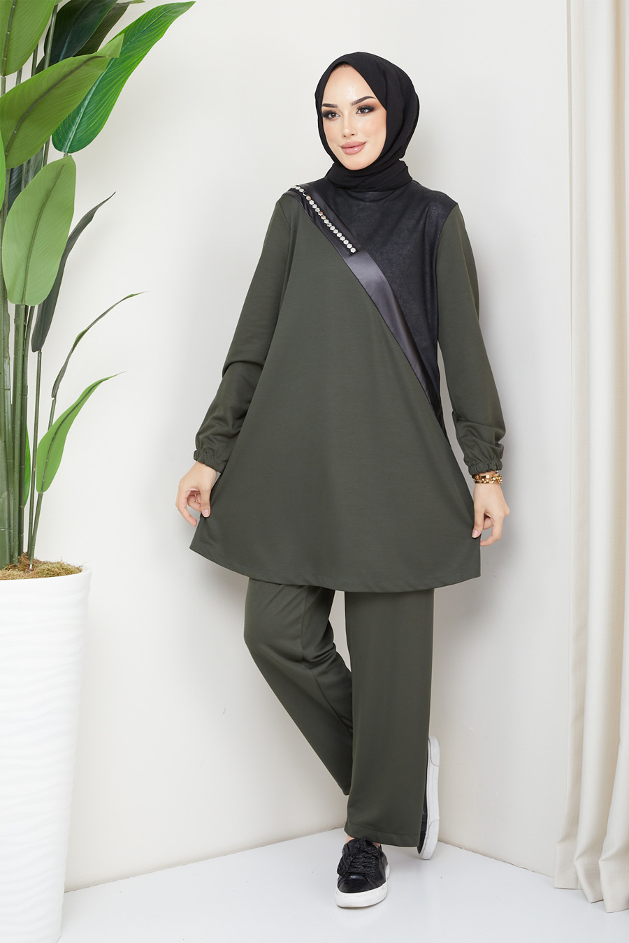 KHAKI COLOR TUNIC AND PANT SUIT 