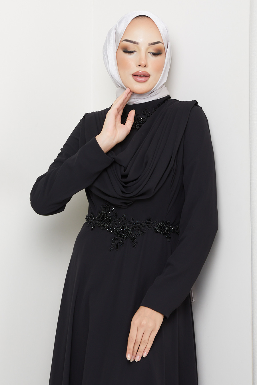 BLACK - LACE DETAILED EVENING DRESS