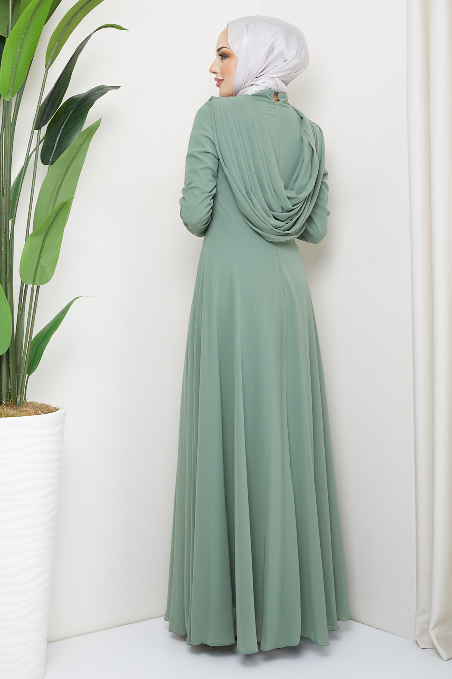 GREEN  - LACE DETAILED EVENING DRESS