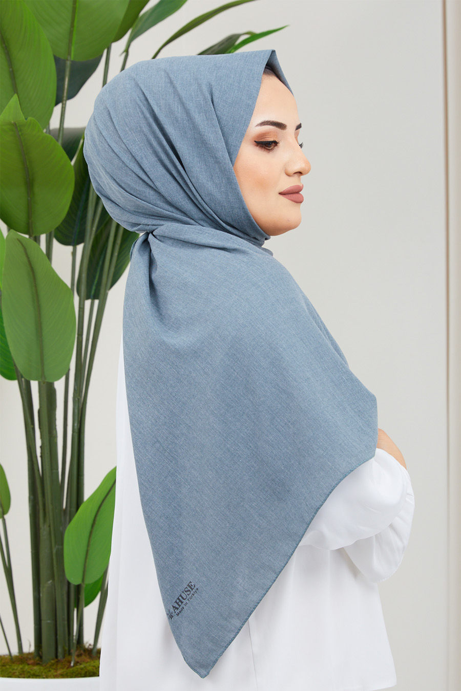 LIGHT BLUE  -  SHAWL