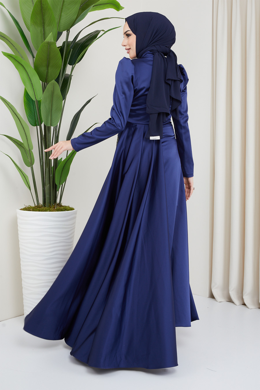 NAVY BLUE EVENING DRESS  