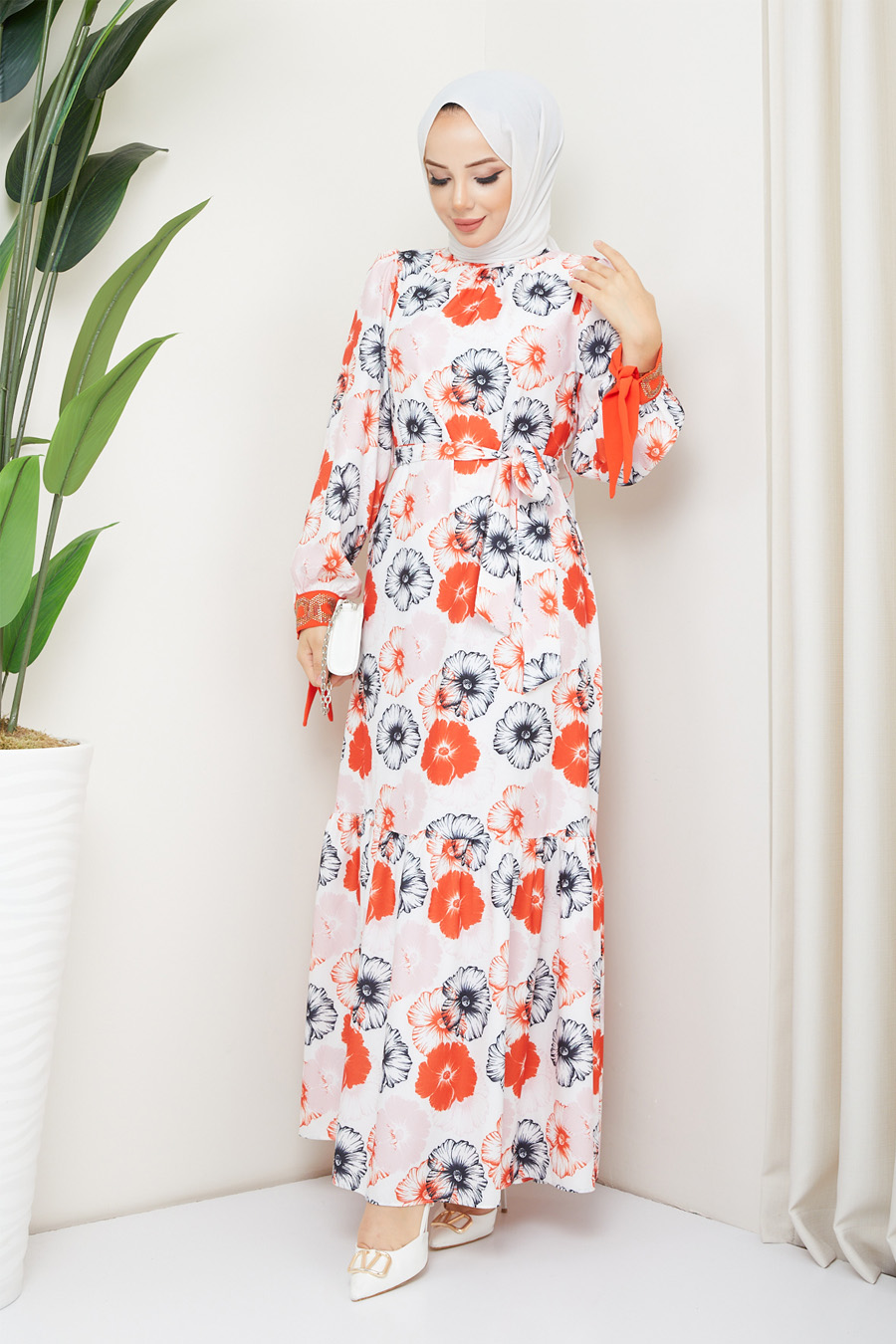 ORANGE  FLOWER  PATTERNED  - DRESS