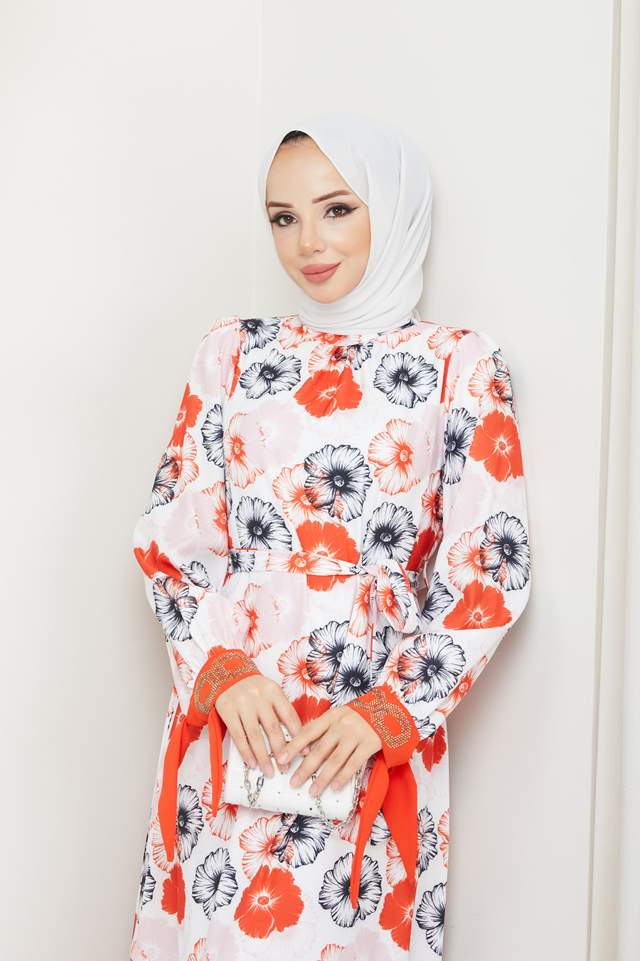 ORANGE  FLOWER  PATTERNED  - DRESS