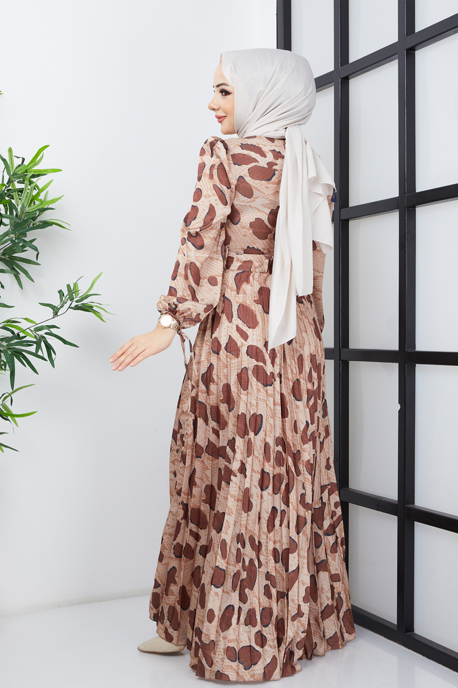 PATTERNED BROWN DRESS