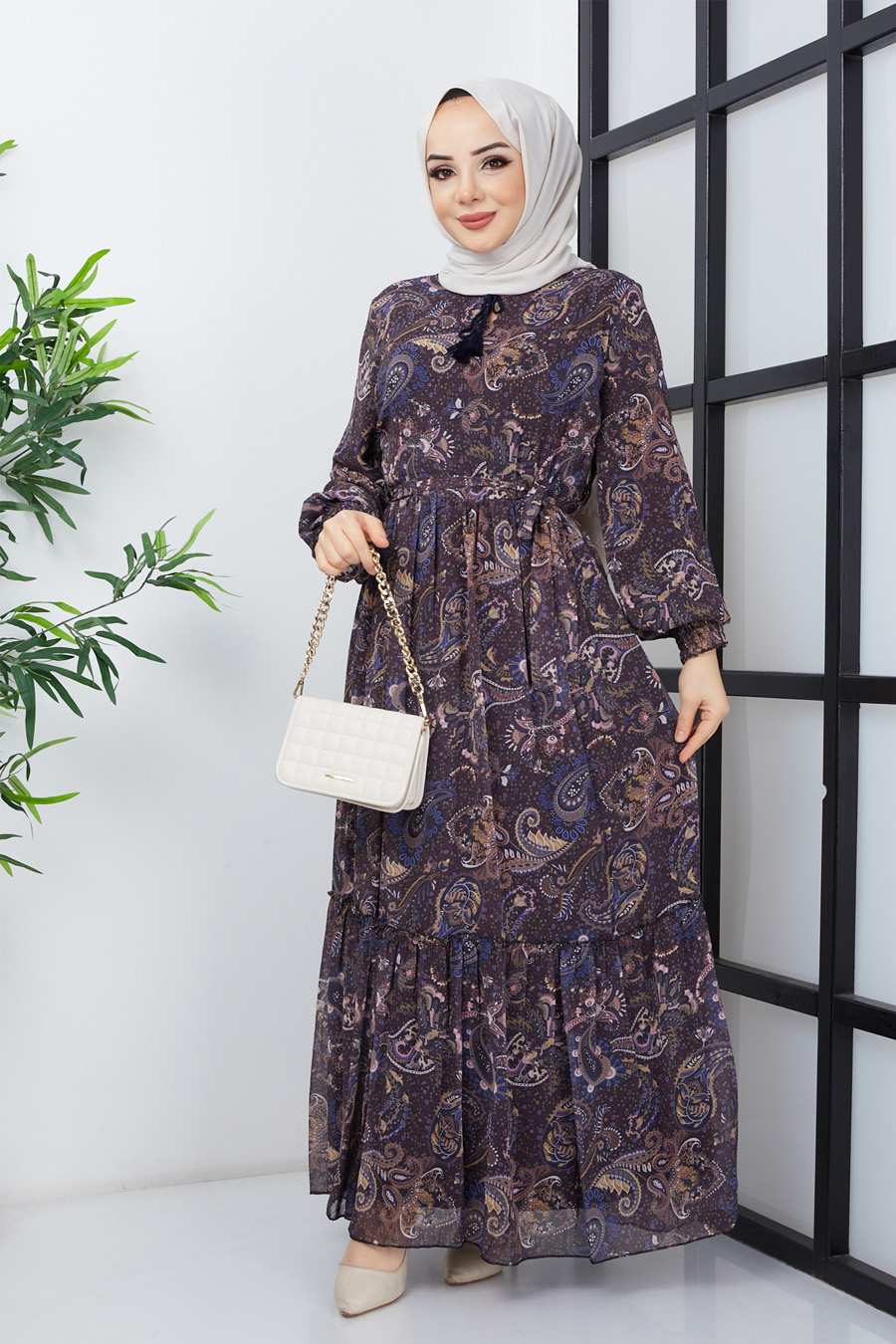 FLOWER PATTERNED BLACK DRESS