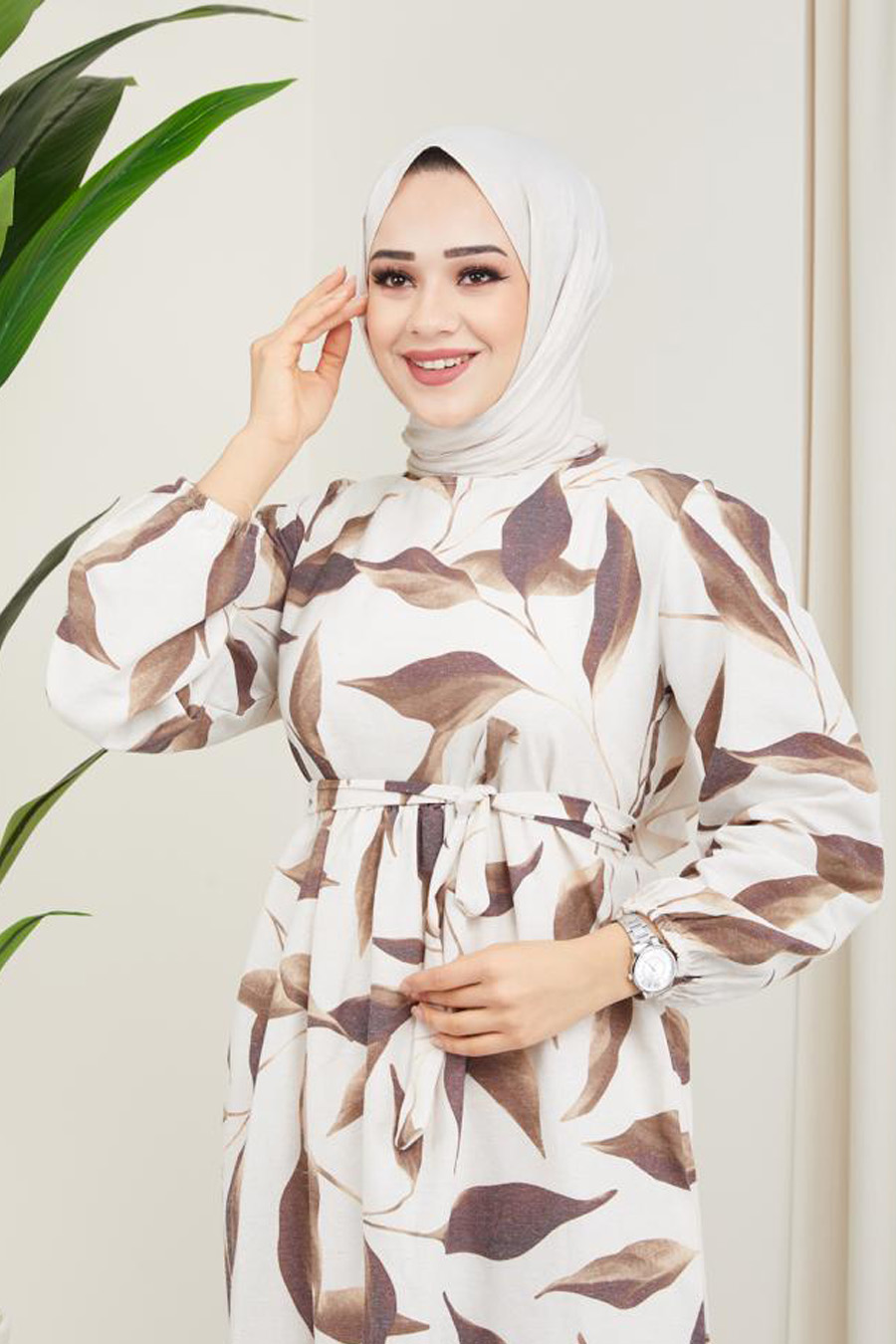 FLOWER PATTERNED BROWN DRESS