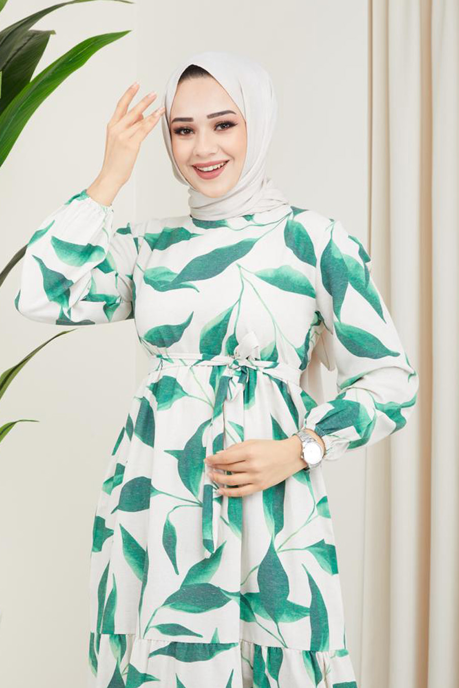 FLOWER PATTERNED GREEN DRESS