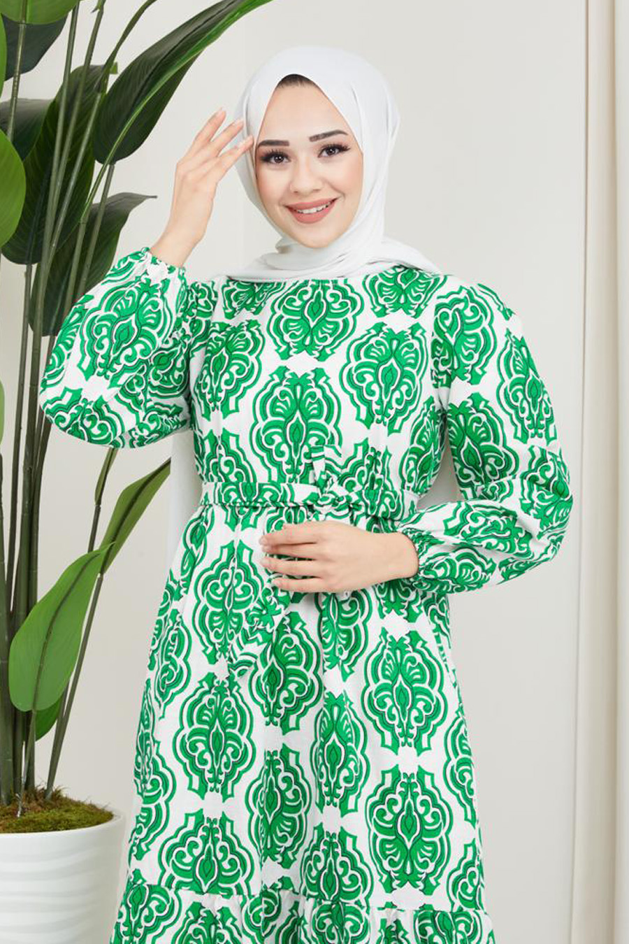 PATTERNED GREEN DRESS