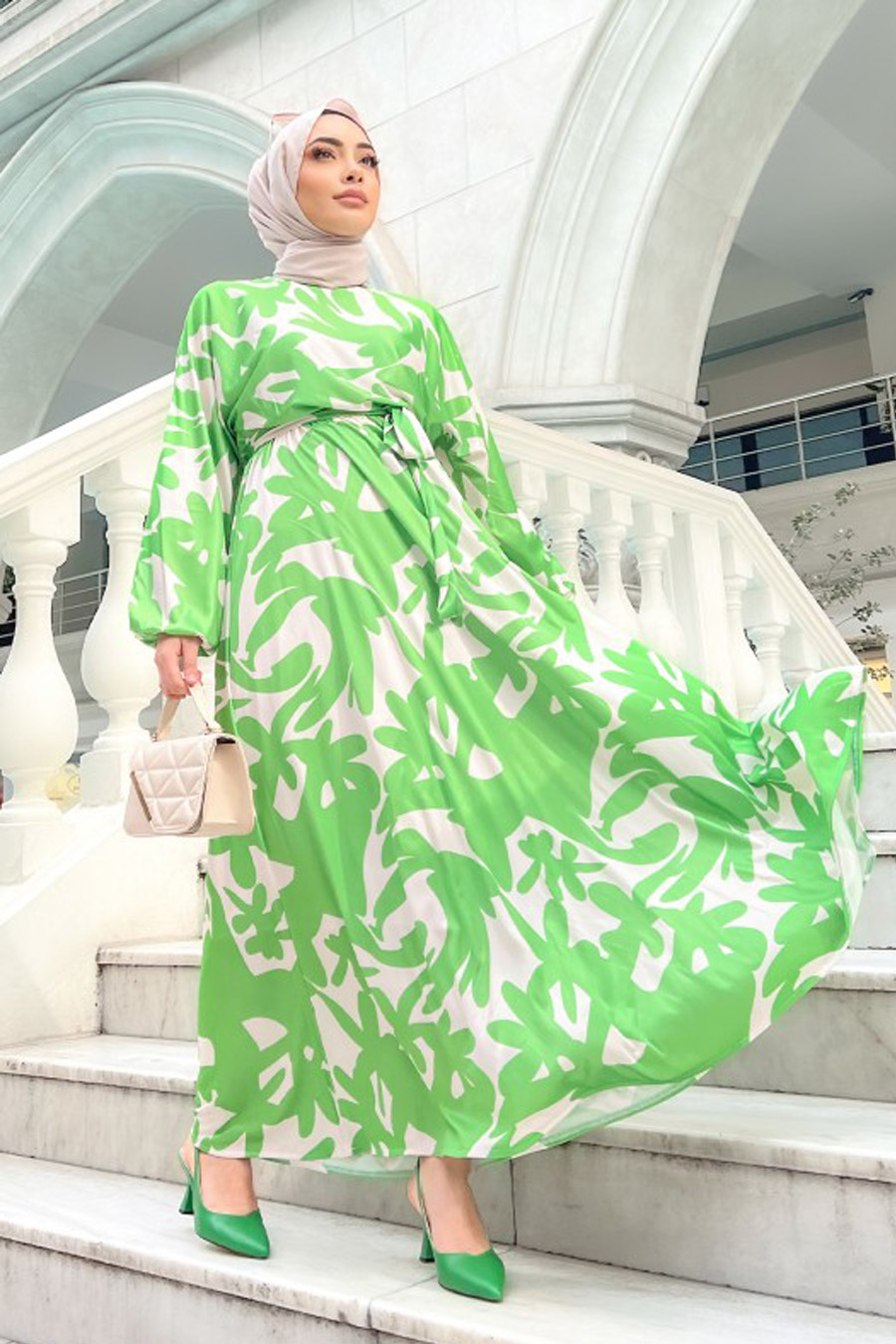 PATTERNED GREEN DRESS