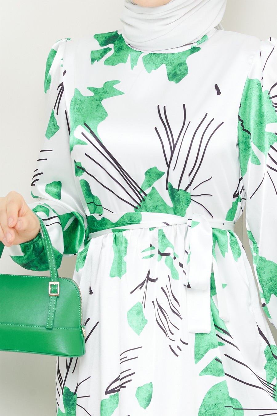  PATTERNED GREEN DRESS 