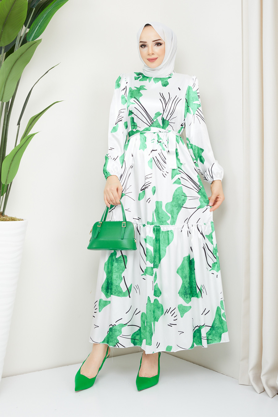  PATTERNED GREEN DRESS 