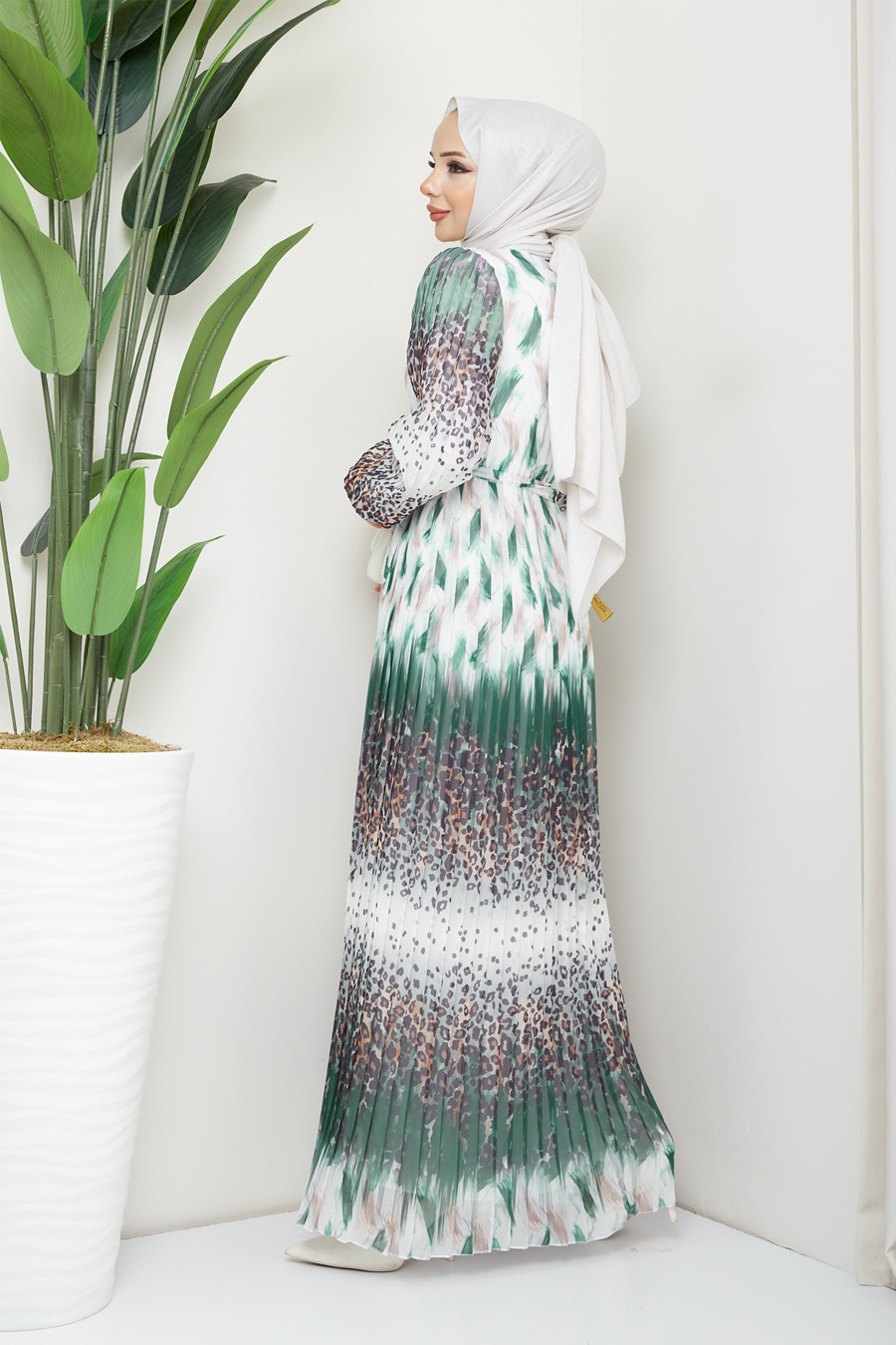 PATTERNED GREEN   DRESS