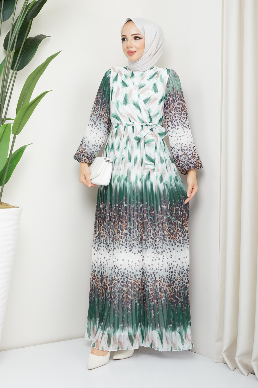 PATTERNED GREEN   DRESS