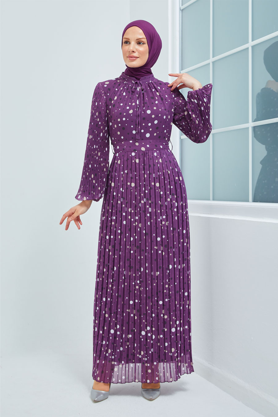 PURPLE DRESS