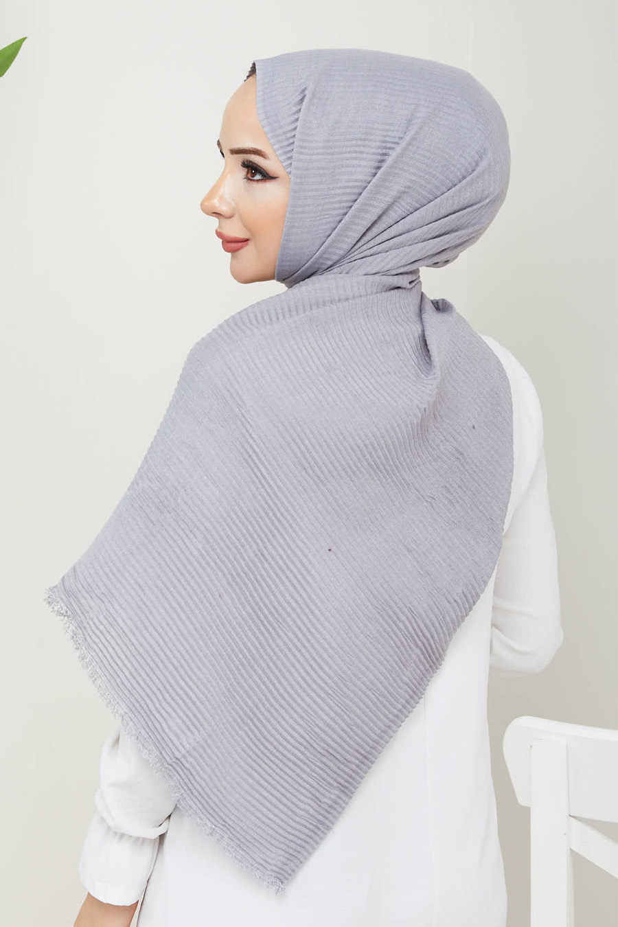 ANTHRACITE  -  PLEATED SHAWL