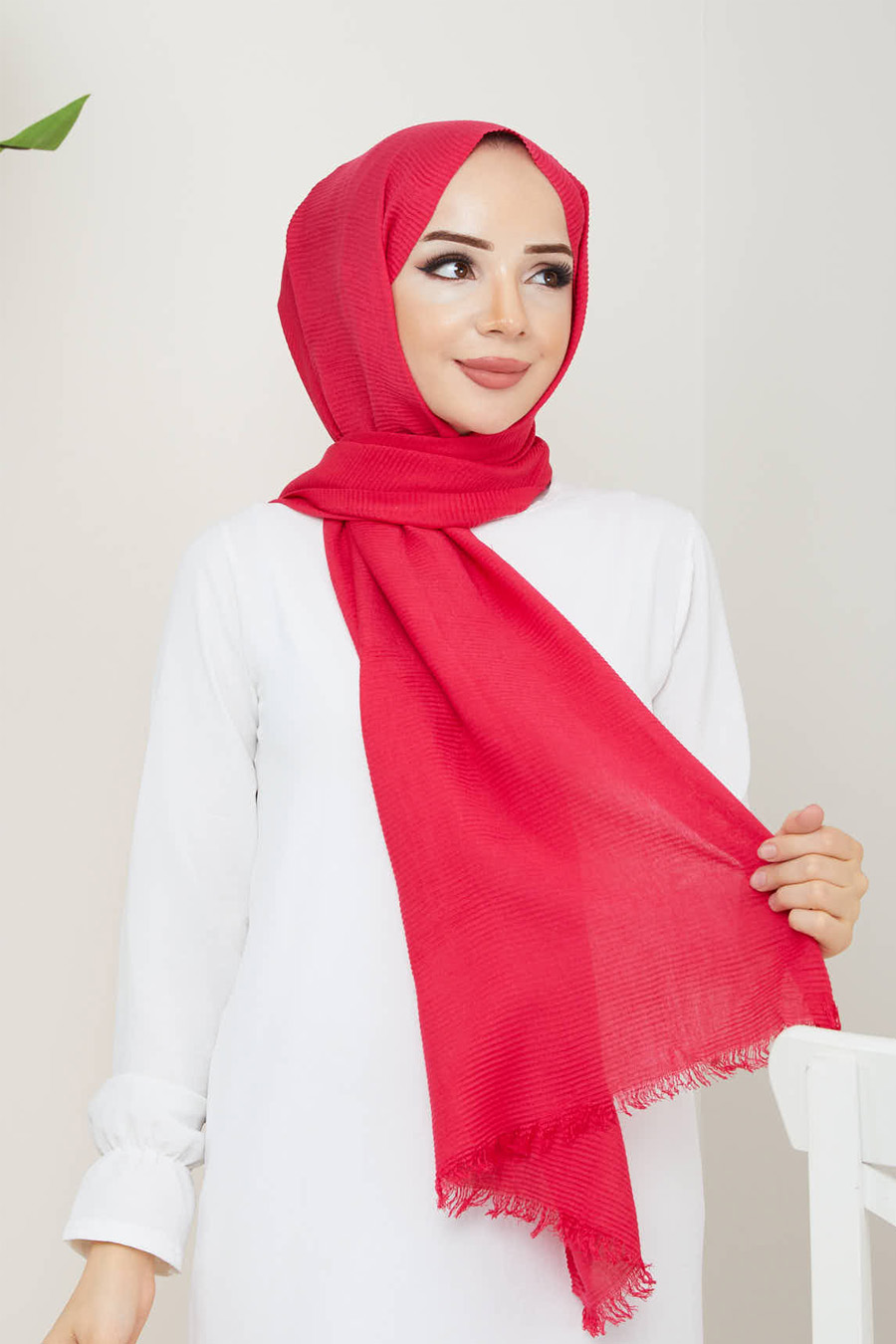 FUSCHIA -  PLEATED SHAWL