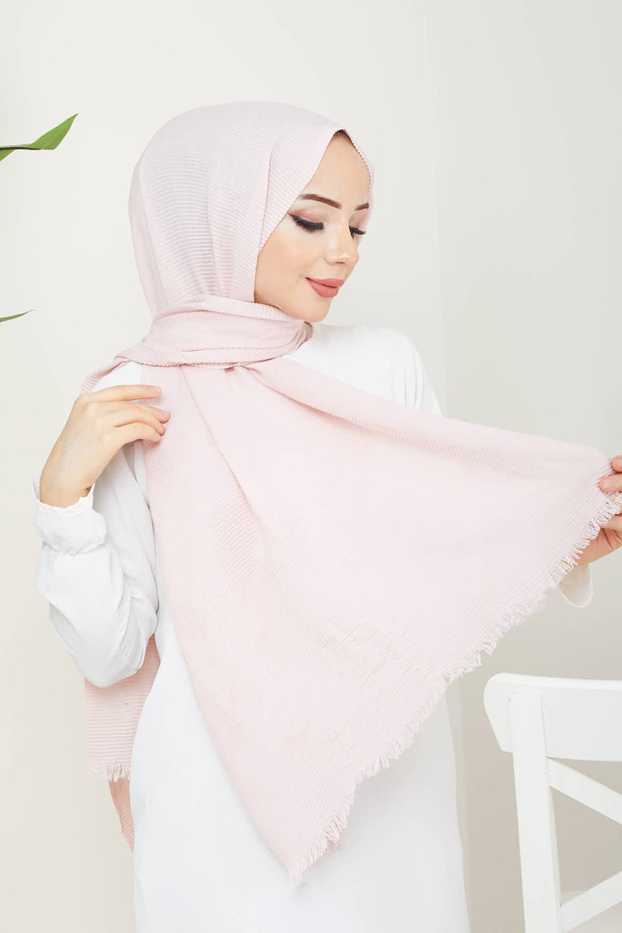 LIGHT POWDER PINK  -  PLEATED SHAWL LIGHT POWDER PINK  -  PLEATED SHAWL