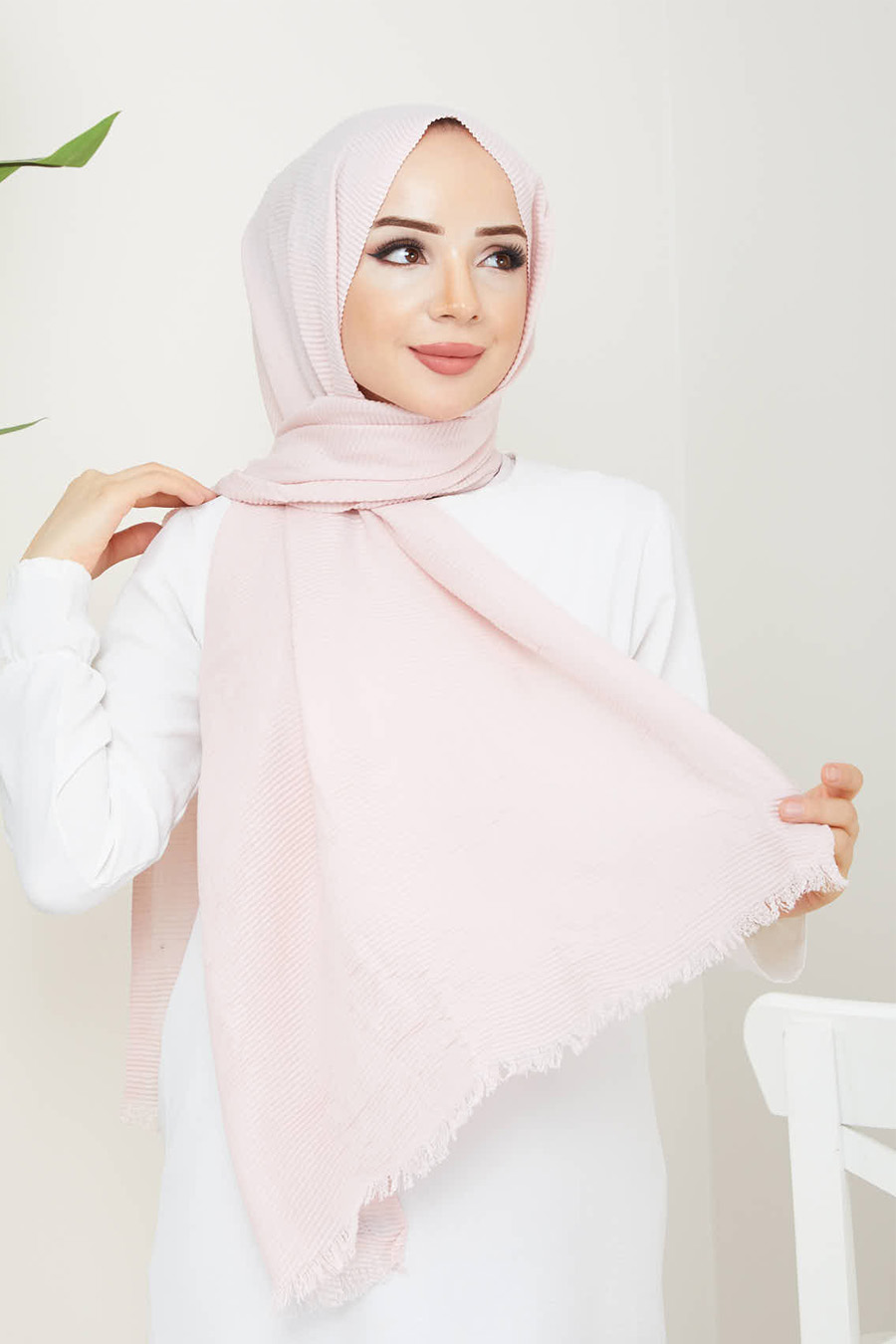 LIGHT POWDER PINK  -  PLEATED SHAWL