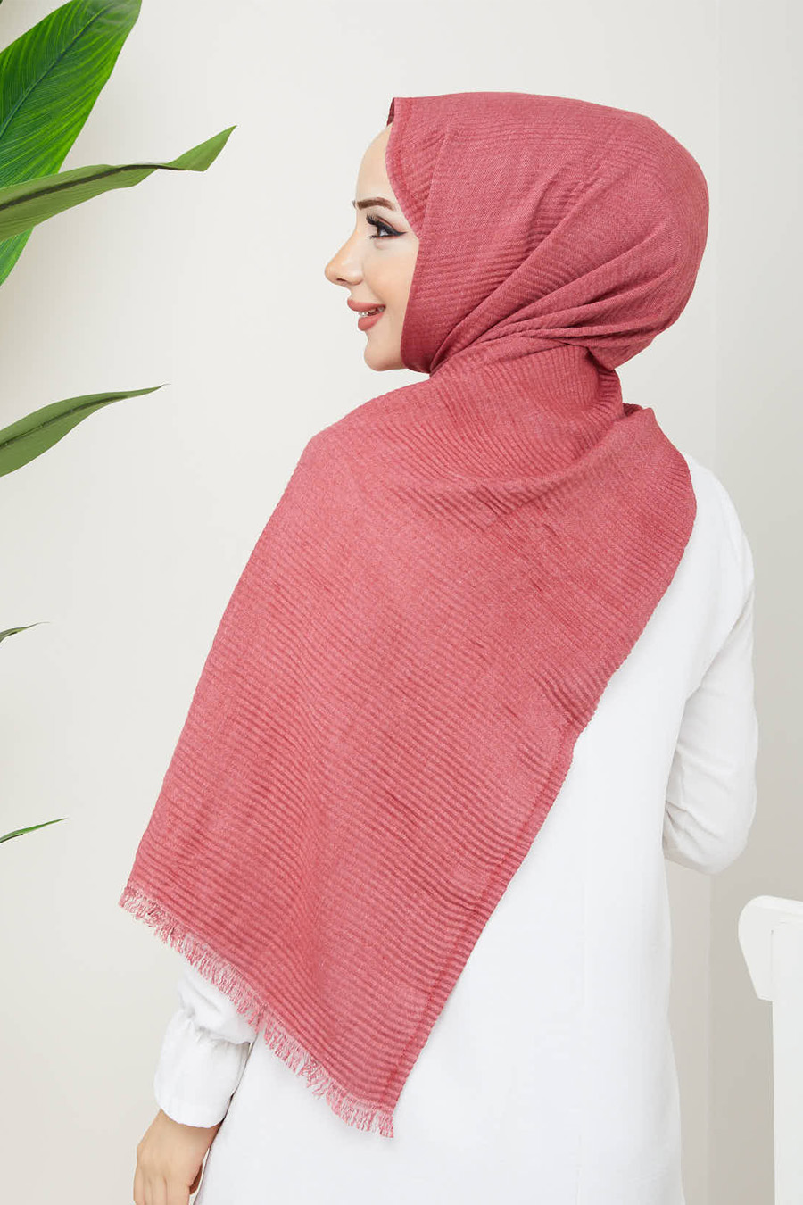 ROSE COLOR  -  PLEATED SHAWL