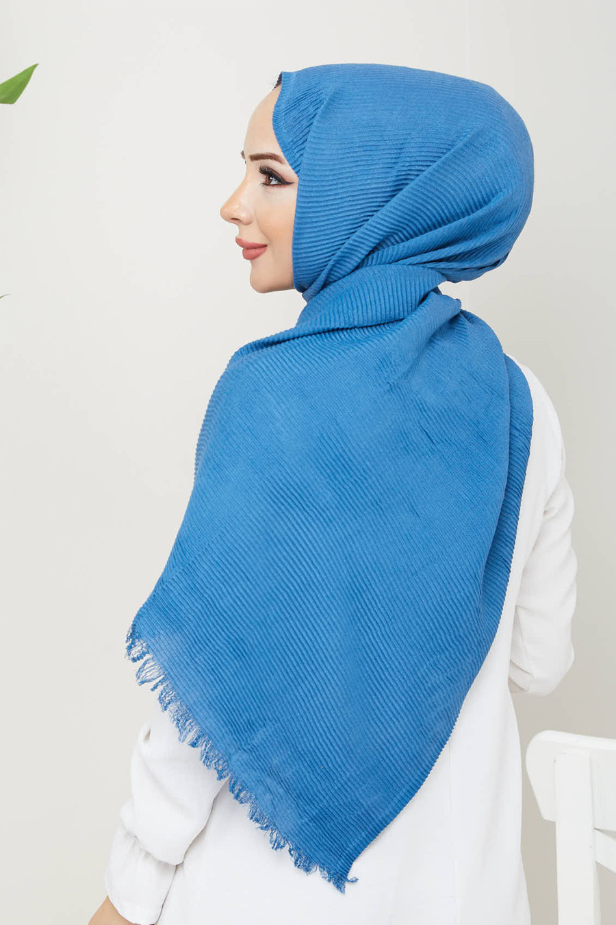 TURQUOISE  -  PLEATED SHAWL