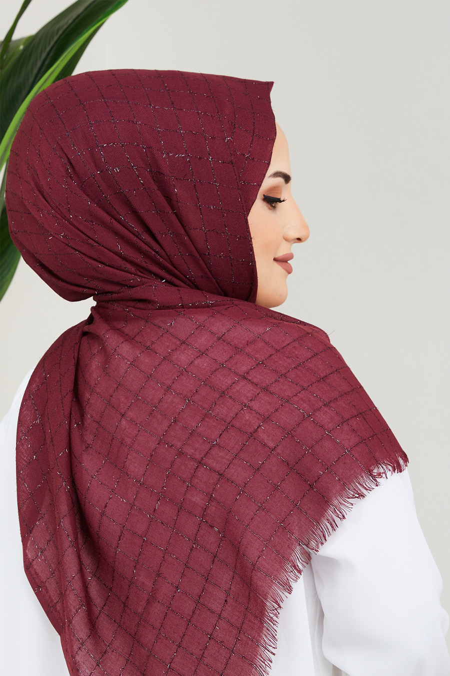 PLUM -  SHAWL