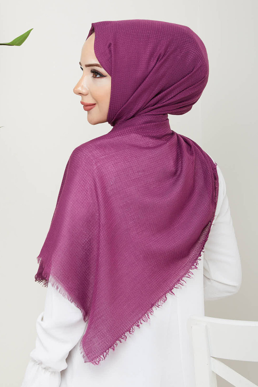 PLUM - SHAWL
