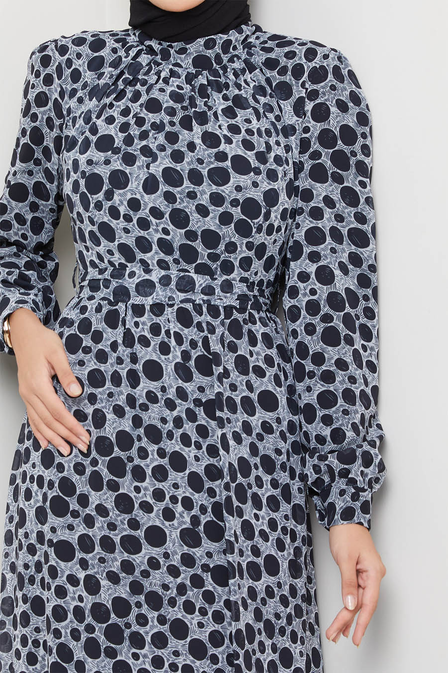 BLACK  - POINT DRESS  