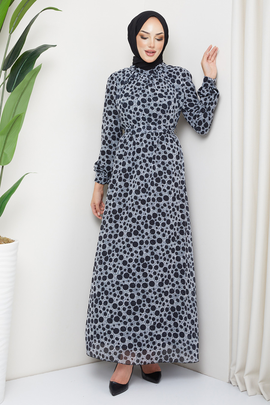 BLACK  - POINT DRESS  