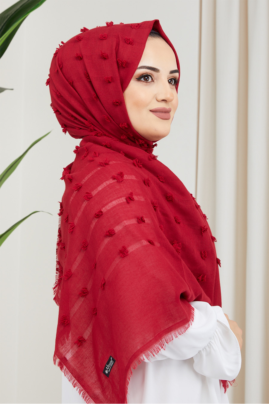 RED   -  SHAWL