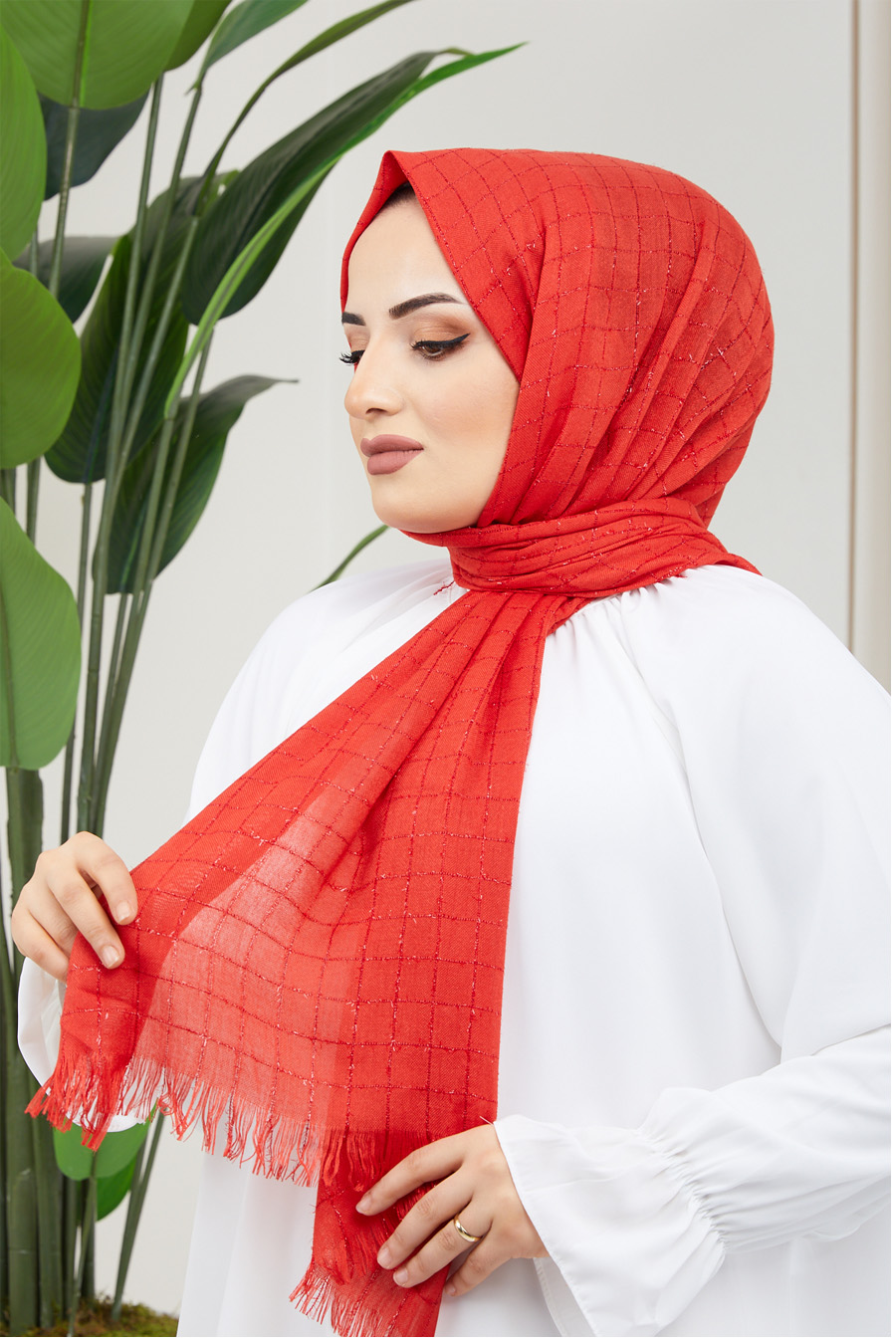 RED -  SHAWL