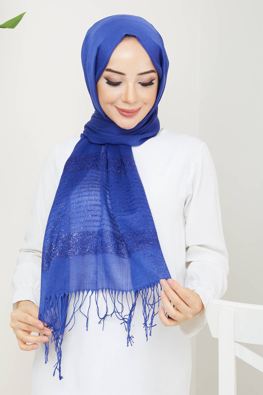 SAX BLUE SHAWL