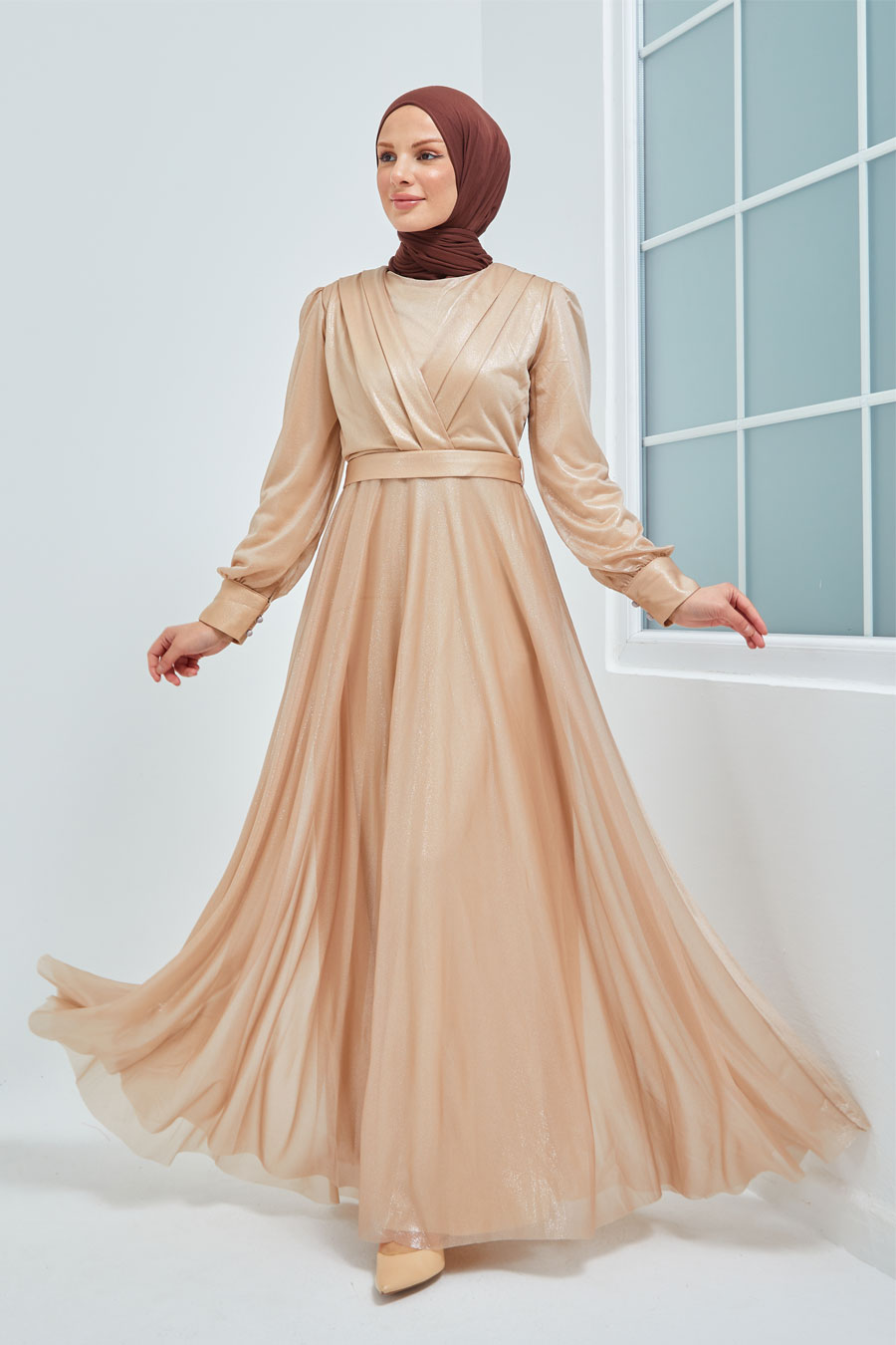 GOLD EVENING DRESS  