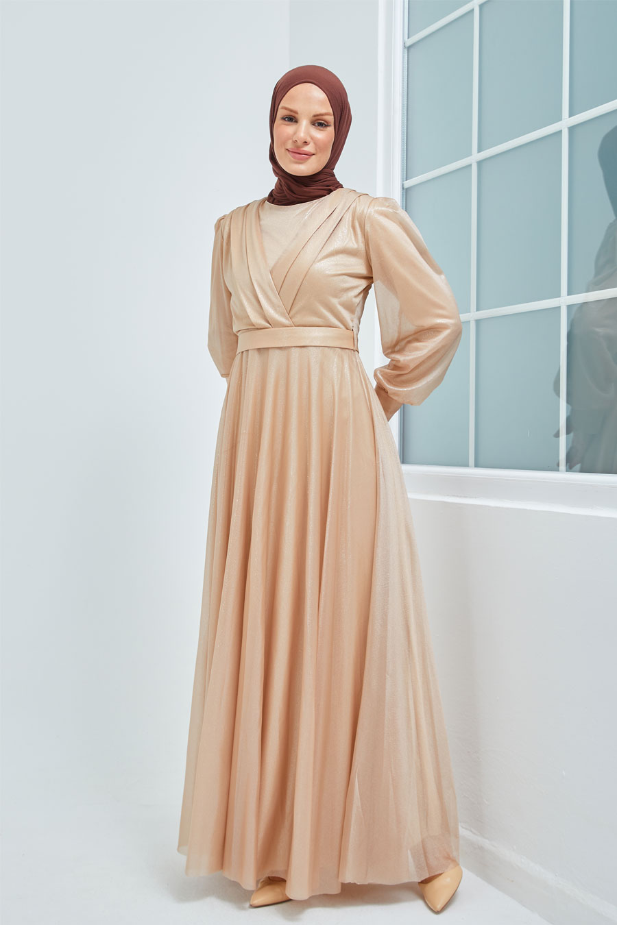 GOLD EVENING DRESS  