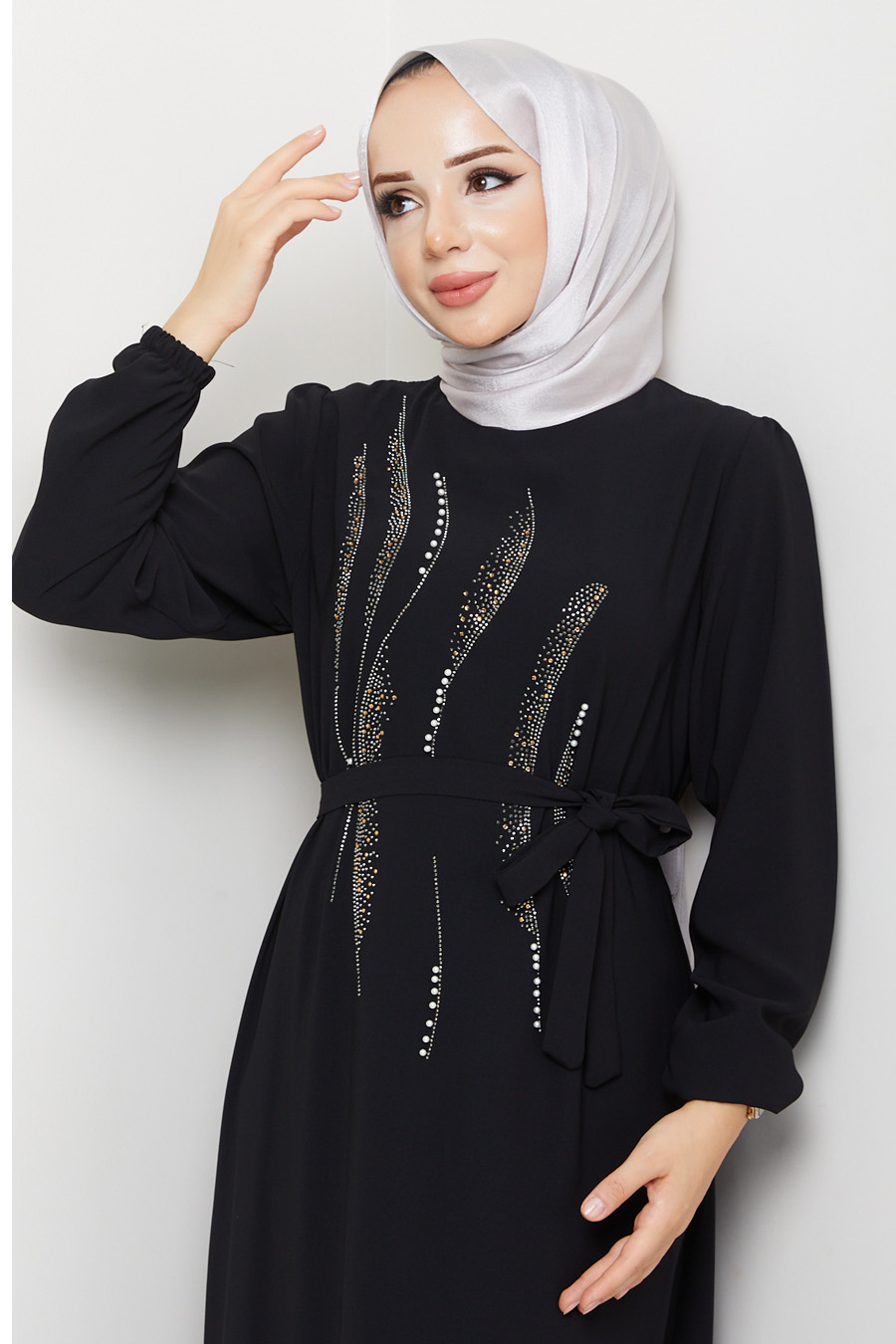 STONE DETAILED DRESS -  BLACK 