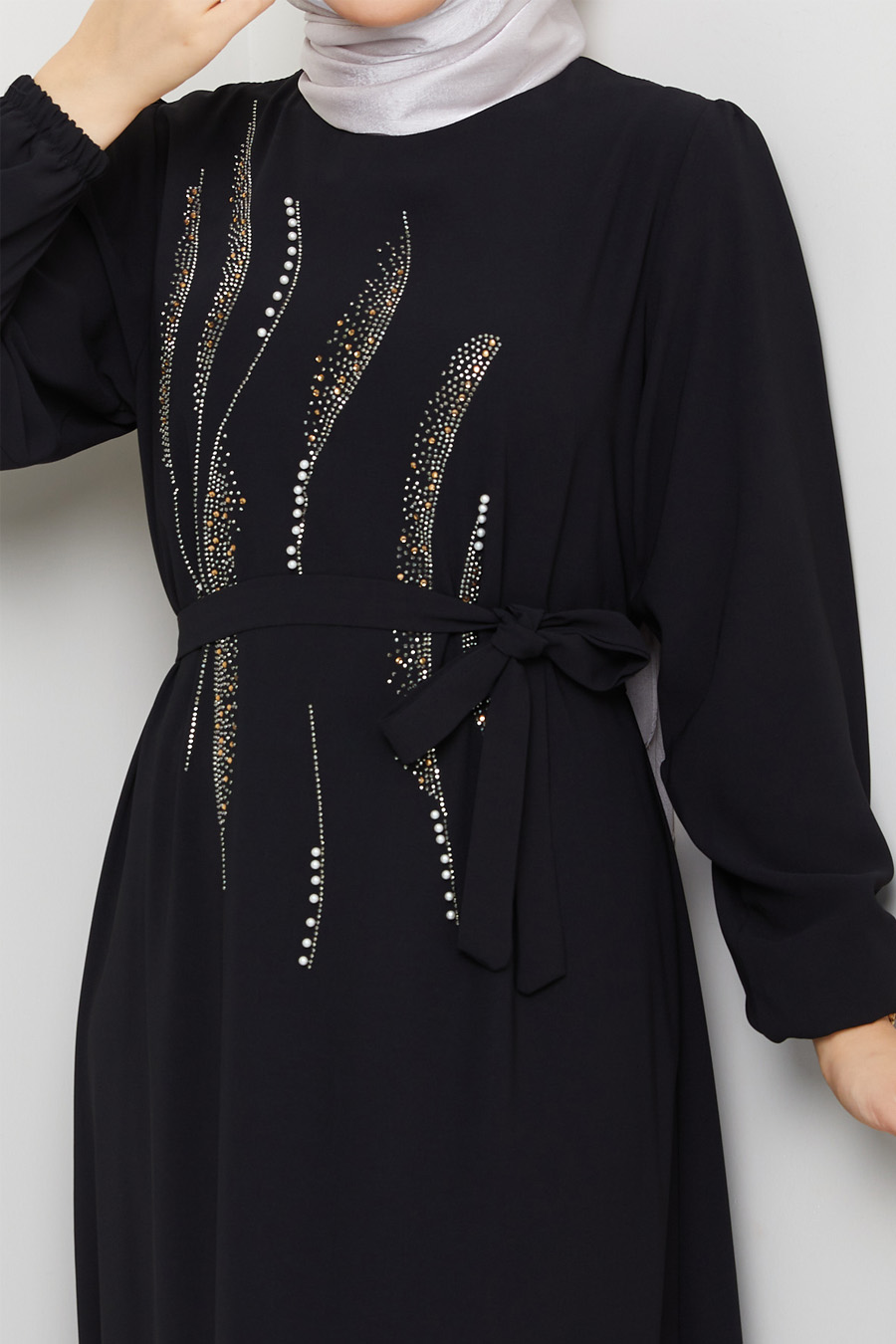 STONE DETAILED DRESS -  BLACK 