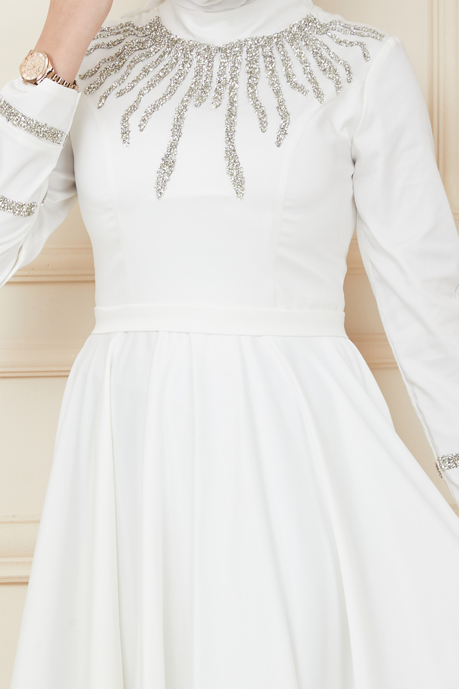 WHITE EVENING DRESS   WHITE EVENING DRESS